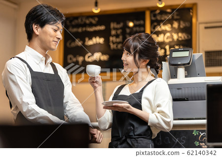 咖啡館餐館餐館員工員工 62140342