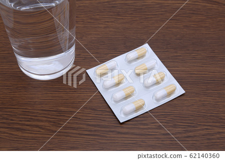一個冷的形象 62140360