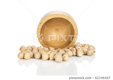 Fresh tan chickpea isolated on white Fresh tan chickpea isolated on white 62146487