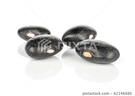 Dried black bean isolated on white 62146880