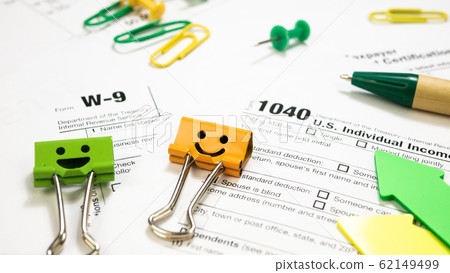 Smile Binder Clips with 1040 Tax Form and W-9 Smile Binder Clips with 1040 Tax Form and W-9 62149499