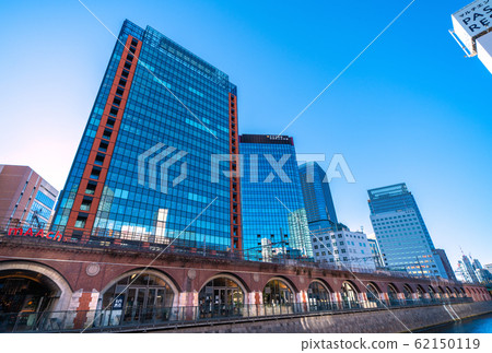 Tokyo cityscape in Japan Overlooking Mansei Bridge and the March Ecute and Kanda River (the back is towards Ochanomizu Station) 62150119