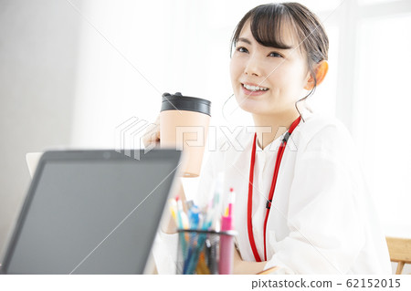 Business scene @ young female office worker 62152015
