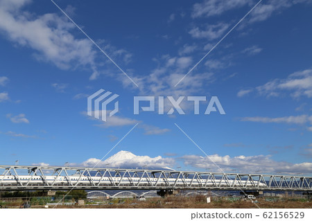 新幹線和富士山 新幹線和富士山 62156529