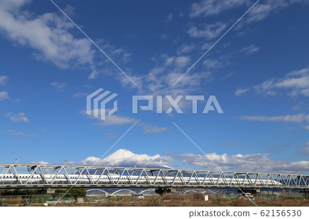 新幹線和富士山 新幹線和富士山 62156530