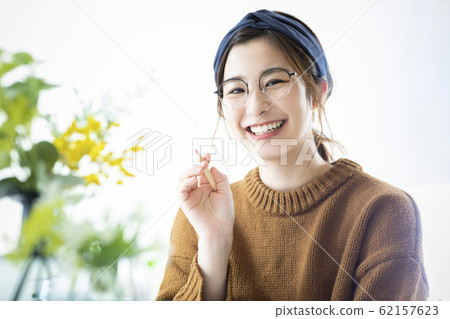 女生 女孩 女性 62157623