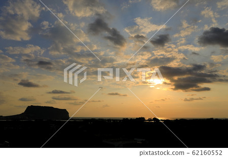 海邊美麗的夕陽 海邊美麗的夕陽 62160552