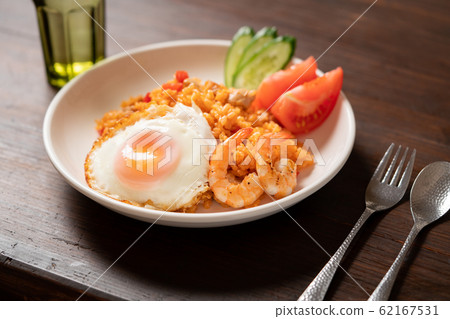 Nasi goreng 62167531