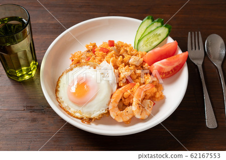 Nasi goreng Nasi goreng 62167553