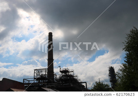 A large high non-ecological metallic iron pipe  62170623