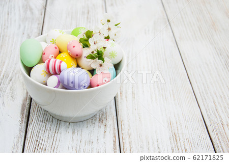 Easter eggs and spring  blossom 62171825