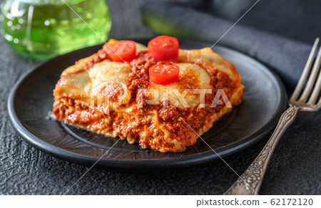 Dish of lasagne 62172120