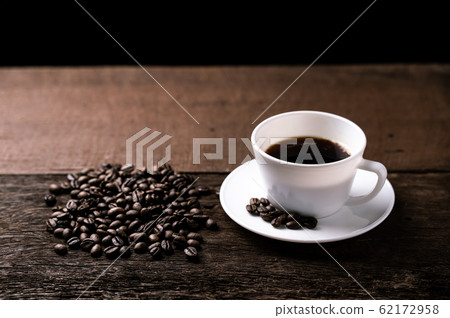 Hot coffee with blurry background Hot coffee with blurry background 62172958