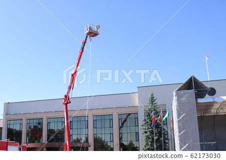 High metal lifesaving cradle, scaffolding 62173030