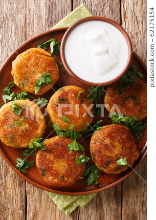 Aloo tikki is a popular North Indian snack of Aloo tikki is a popular North Indian snack of 62175154