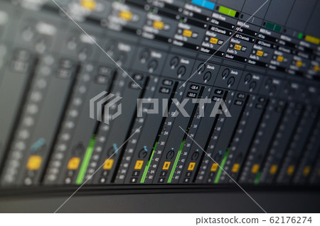 DAW music production app DAW music production app 62176274