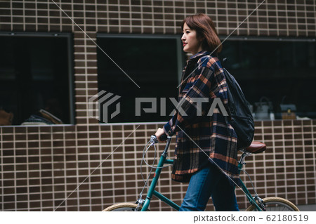 女性生活方式自行車 62180519