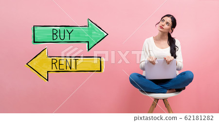Buy or rent concept with woman using a laptop 62181282