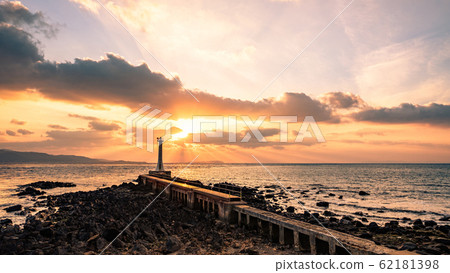 Sezenzaki Lighthouse (Evening view) 62181398