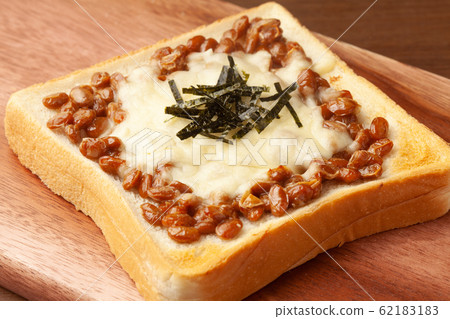 納豆吐司 62183183