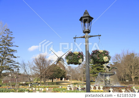 Funabashi Andersen Park: Hanging Baskets and Windmills Funabashi Andersen Park: Hanging Baskets and Windmills 62185329