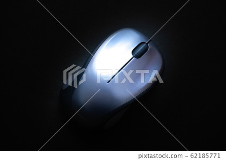 Computer mouse black background Computer mouse black background 62185771