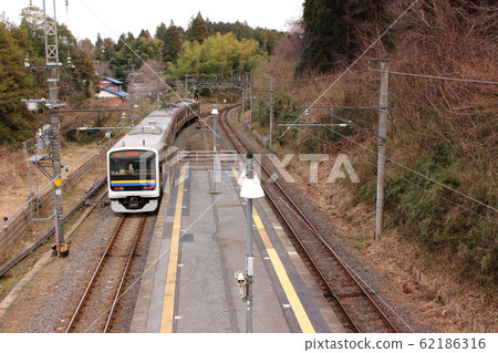 前往Ch子的下行火車從總武本線南水酒井站出發（1） 62186316