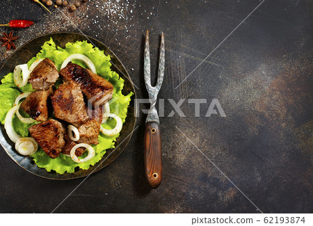 fried meat 62193874