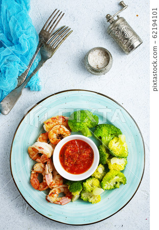 shrimps and broccoli shrimps and broccoli 62194101