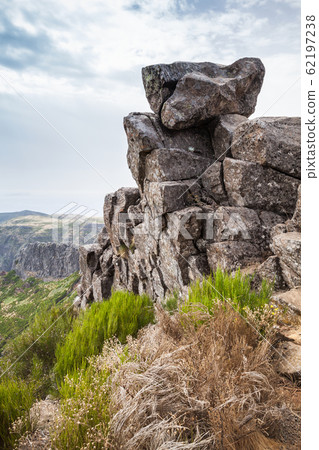 Pico do Arieiro. Vertical mountain landscape 62197238