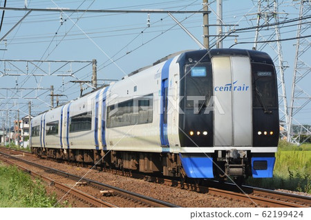 Meitetsu 2000 series running fast on Nagoya Main Line 62199424