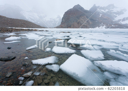 Laguna de Los Tres view, Fitz Roy mountain, 62203818