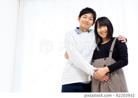 Married couple's maternity photo Married couple's maternity photo 62203932