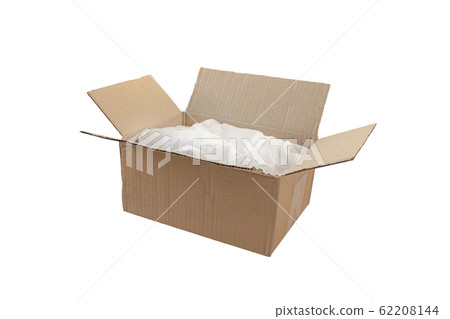 Opened cardboard box with crumpled wrapping paper 62208144