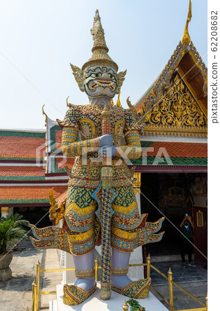 Statue in Thai temple Statue in Thai temple 62208682