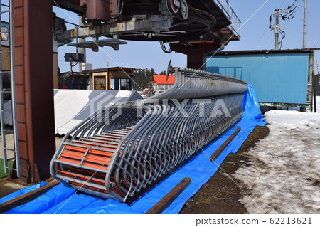 Ski resort  62213621