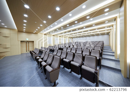 University Classroom 62213796