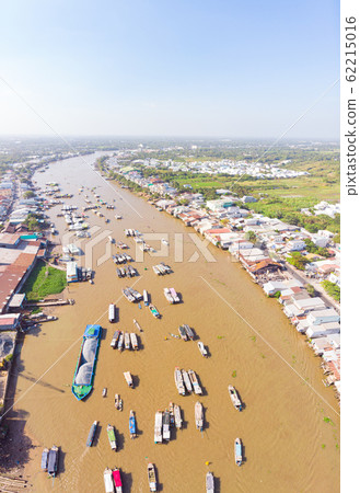 Aerial view of Cai Rang floating market at 62215016