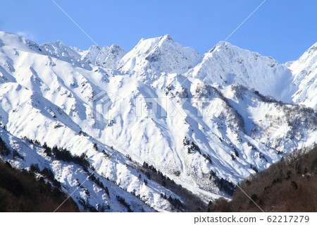 冬天立山山脈撤退的北阿爾卑斯山 冬天立山山脈撤退的北阿爾卑斯山 62217279