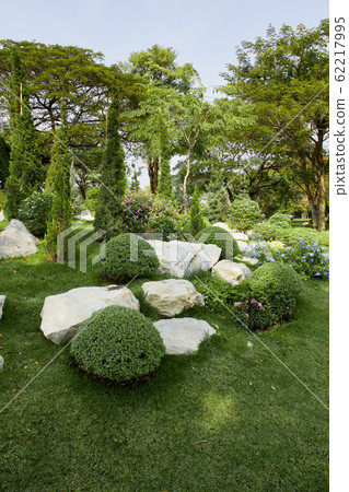 Asian green lawn backyard garden decorations 62217995