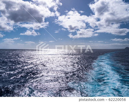 Hawaii Kauai Cruising 62220056