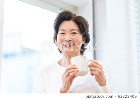 高級女子生活 62222409