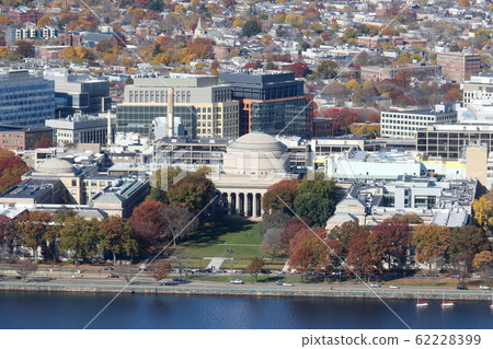 Massachusetts Institute of Technology Massachusetts Institute of Technology 62228399