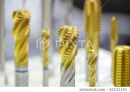 The CNC machine tapping tools . The CNC machine tapping tools . 62232191
