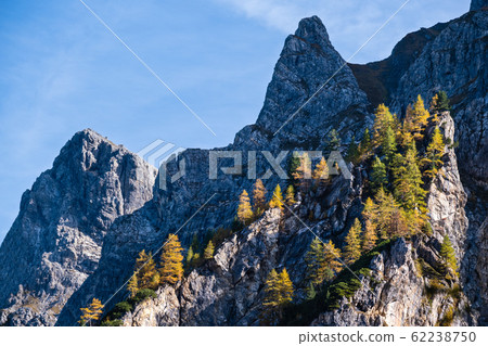 Autumn Alps rocky mountain tops view from hiking path, Kleinarl, Land Salzburg, Austria. 62238750