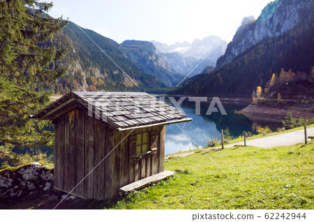 beautiful mountain lake beautiful mountain lake 62242944