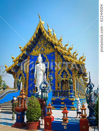 Blue temple 62244004