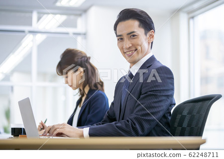 商務人士 商人 男性白領 62248711