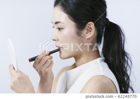 Middle Beauty Natural Makeup Middle Beauty Natural Makeup 62248770