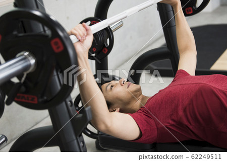 Men training 62249511